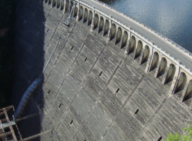 Rehabilitation of lifting facilites at EDF Sarrans hydroelectric dam